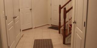 42387 TRELLIS Square Gallery 3