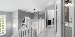 21221 NE 3rd Ct Gallery 14