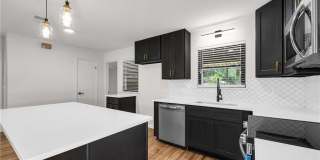 1414 S West Avenue Gallery 12