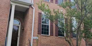 21168 MILLWOOD Square Gallery 1