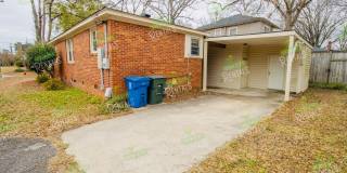 Charming Shandon Corner Lot Home – Hardwood Floors, Fenced Yard + $500 Off 1st MONTH'S Rent! Gallery 23
