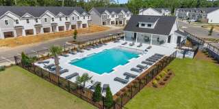 Woodford Station - 3 Bedroom Gallery 1