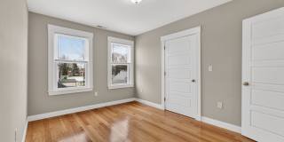 42 Almont Street Gallery 20