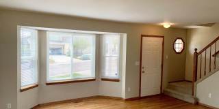 Fantastic 4 Bedroom Nestled in the heart of Old Farm! Gallery 8