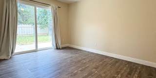 Private Renovated Home in Westside Redding Gallery 18