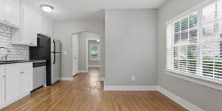 2606 East 7th Street Gallery 10