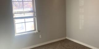 Remodeled 3 Bedroom near Moore Gallery 26