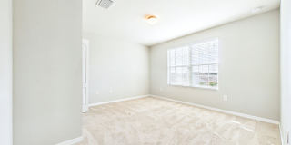 4-Bedroom Home with Spacious Layout in Ayersworth Glen – Wimauma, FL Gallery 16