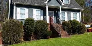 Beautifully Maintained 3BR Home with Extra Living Space Gallery 1
