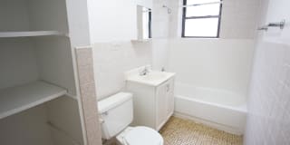 5452 S Ellis Gallery 20