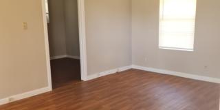 2306 North Dennis Street Gallery 4