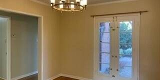 2521 Fairmount Avenue Gallery 21