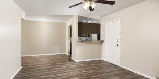 Deer Oaks Gallery 24
