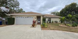 Remodeled 2 bed/ 2 bath/ 2 car garage ~ Annual Rental in Sarasota ~ Gallery 1