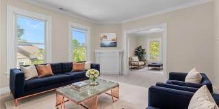 1611 McDaniel Street Gallery 3