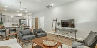 Modern 4 Bedroom Home in Red Bank Gallery 1