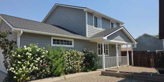 3 Bed/2 1/2 Bath single family home in Fruitvale Gallery 1