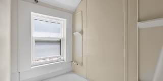 Charming 1-Bedroom Attic Apartment in the Heart of City Park West Gallery 26