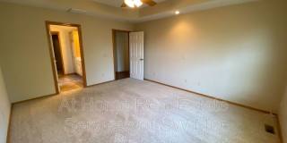 3551 E. Woodside Gallery 17