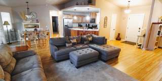 1003 Southeast Grandview Avenue Gallery 1