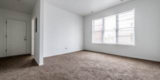 1630 S Sawyer Ave Gallery 33