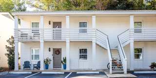 Cute 2 Bedroom 1 Bath in downtown Ocean Springs Gallery 1