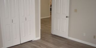 201 Ellwood St unit: 205 Gallery 20