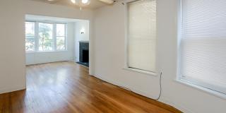 3054-58 N Greenview / 1507-11 W Barry Gallery 22