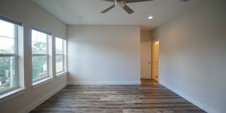 3124 West Azeele Street Gallery 17