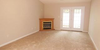 2 Bedroom 2 Bath Townouse Gallery 4