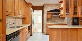 Sparkling and Spacious Gallery 6