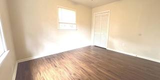 12904 HURON Drive Gallery 9