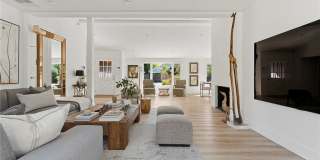 23139 Erwin Street Gallery 9