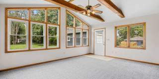 4 Bedroom Remodeled with 2 Stall Detached Garage 4 Bedroom Remodeled with 2 Stall Detached Garage Gallery 9