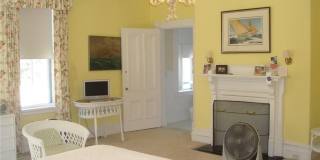 589 Bellevue Avenue Gallery 12