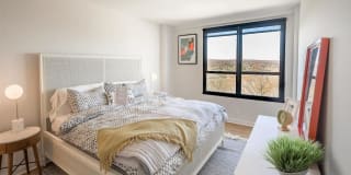 251 Dekalb Gallery 6