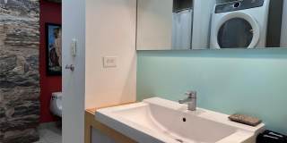 130C Biltmore Avenue Gallery 9