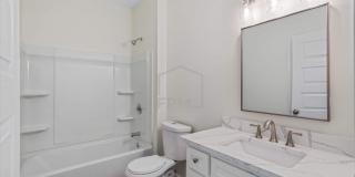 1470 Lyndale Avenue Gallery 15