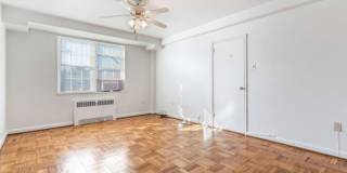Spacious Tuscany/Canterbury 1bd/1ba Condo with W/D! Available 8/14 Gallery 5