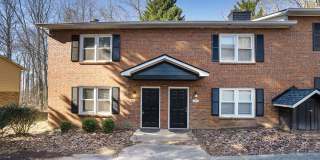 Renovated End Unit Townhome in Snellville! Gallery 1