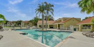 Fully Renovated Corner 2/1 Unit Gallery 45