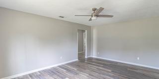 1103 Ballard Drive Gallery 7