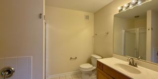 2 bed 2 bath Gallery 14