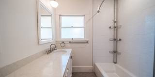 3924 Alameda Place Gallery 14