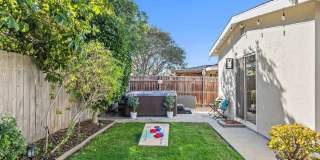 4489 Bertha Street Gallery 31