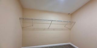 Updated 4 bedroom 2 bath home! Gallery 17