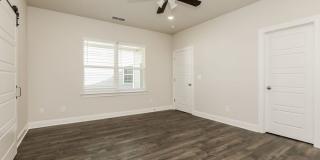 2432 Elmcroft Avenue Gallery 8