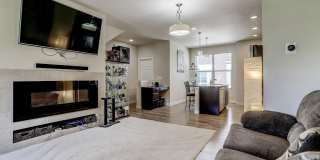 Two Bedroom, Two and a half bath! With Garage, Courtyard View, Stainless Appliances, Great Location! (Colony) Gallery 10