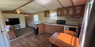 2 bed 1 bath on 1 acre! Gallery 1
