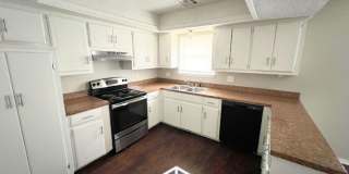 913 Royal Ln Gallery 6